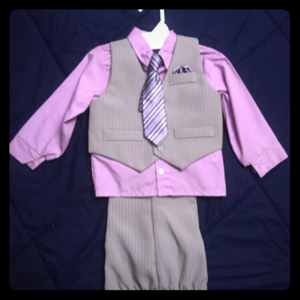 size 3 toddler formal outfit for boy or girl.